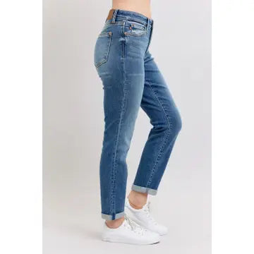 Judy Blue Mid Rise Vintage Wash Boyfriend Fit