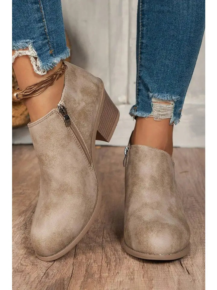 Tulip Opening Suede Ankle Boots