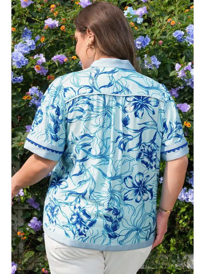 Plus Size Scallop Trim Floral Blouse